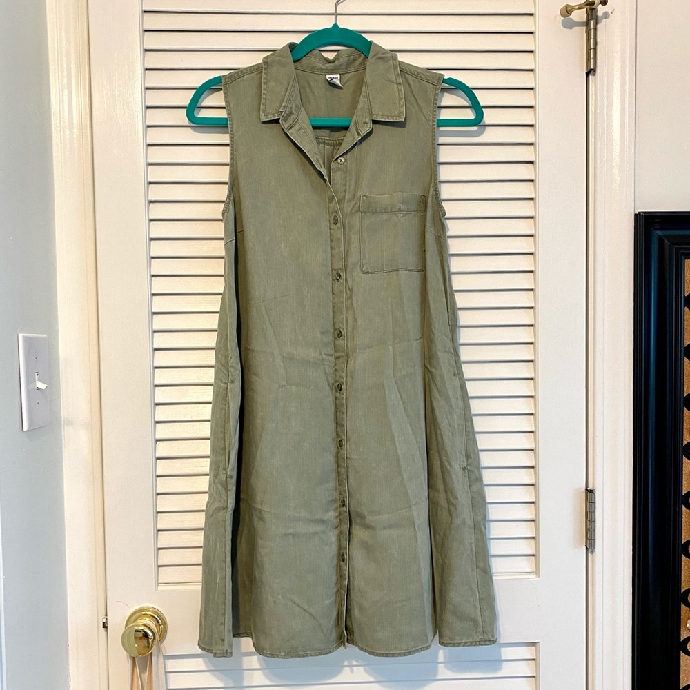 Green button down dress
